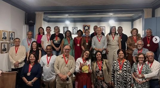 Homenagens na 3º Flimari